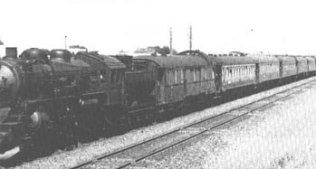 De Nord-Express in 1947 met een voor-oorlogse Rheingold bagagerijtuig | Foto: John Poulsson