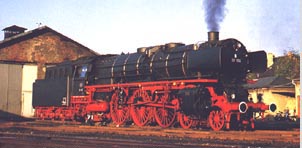 The BR 01 as typical epoch III steam locomotive with small smoke deflectors