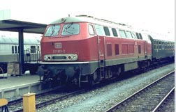 V 162 in original dark-red livery | Photo: Christian Splittgerber